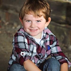 Meet your Posher, Dakota